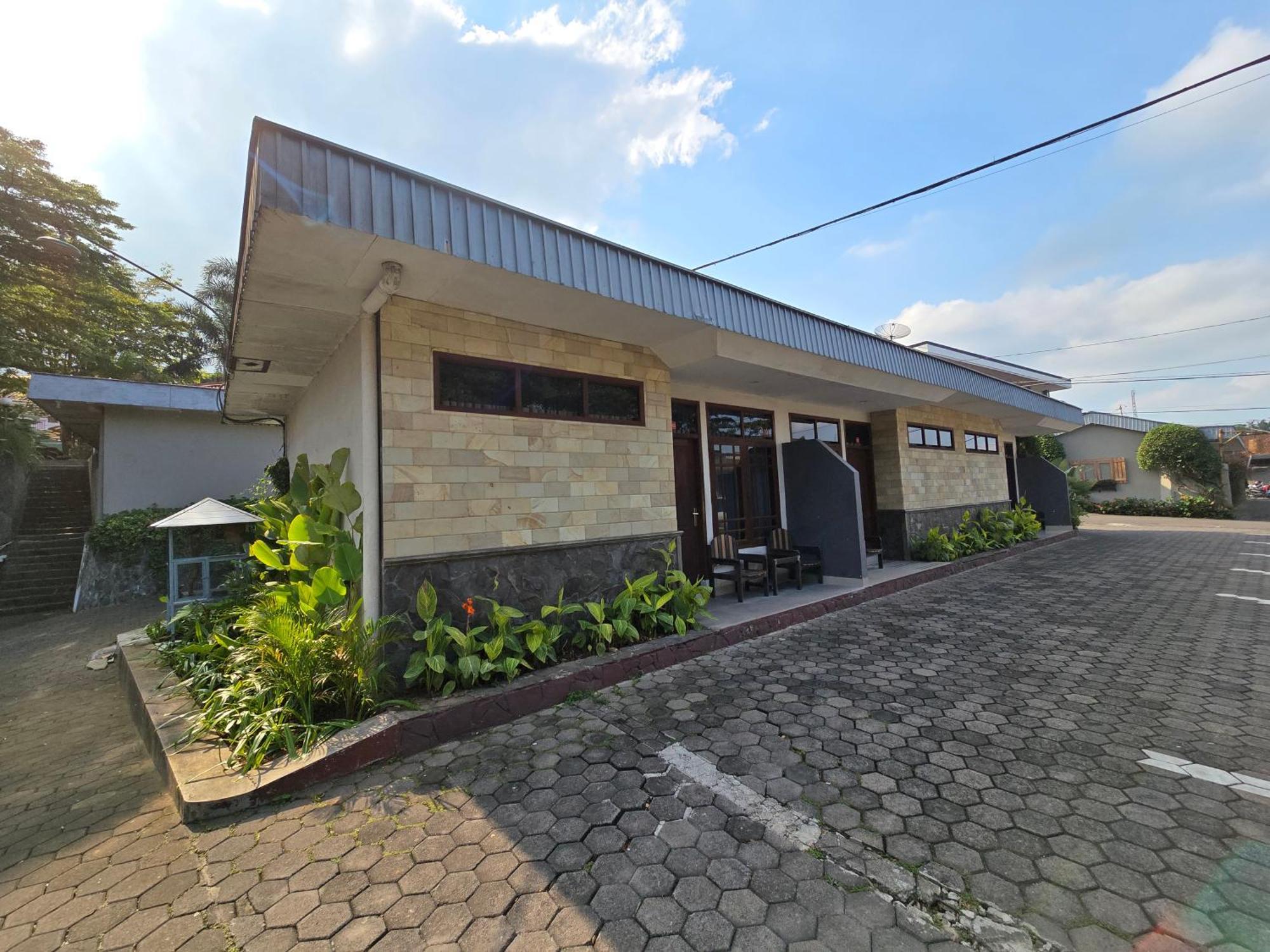 Kusma Hotel Bandungan Semarang Exteriör bild