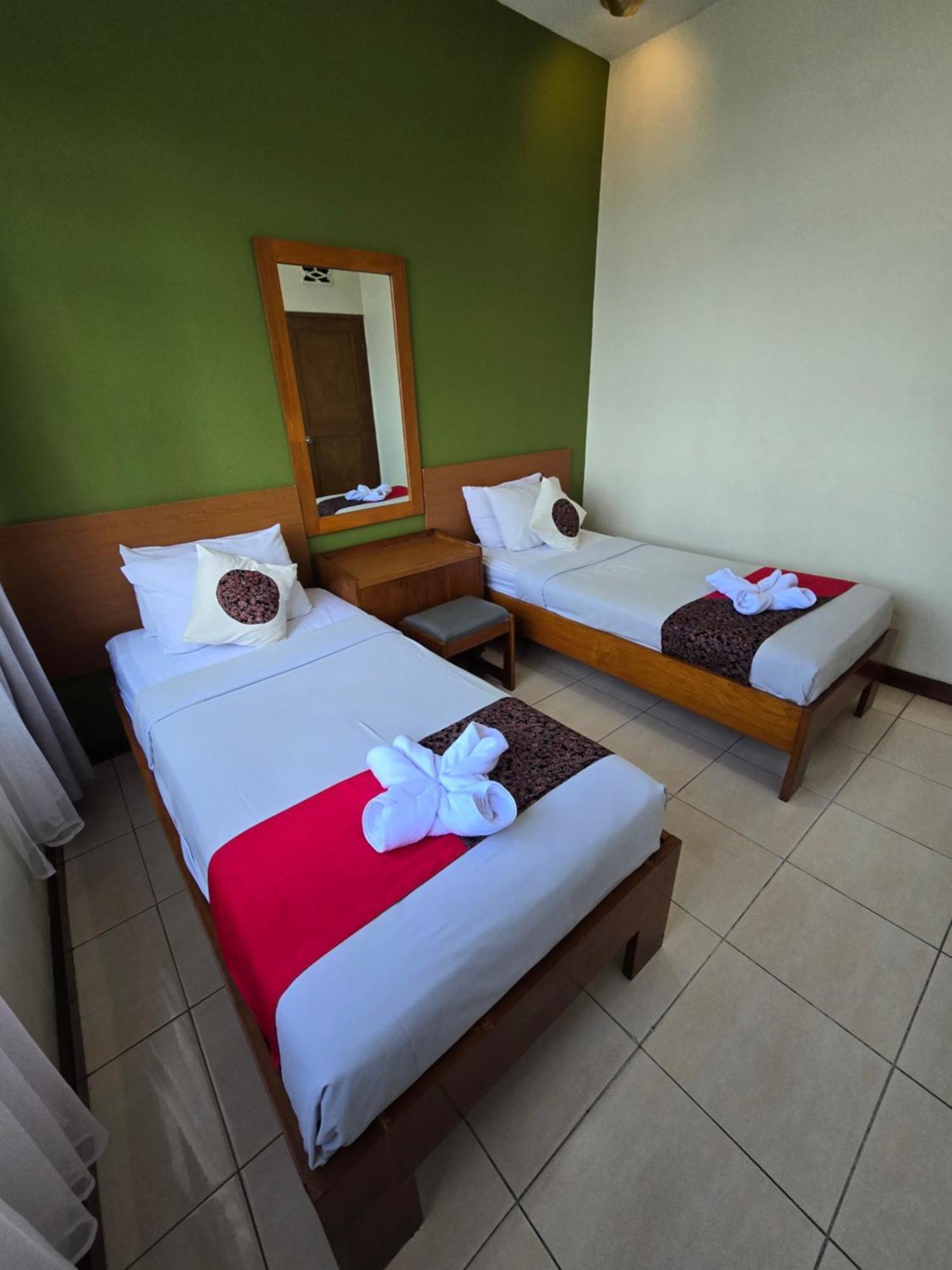 Kusma Hotel Bandungan Semarang Exteriör bild