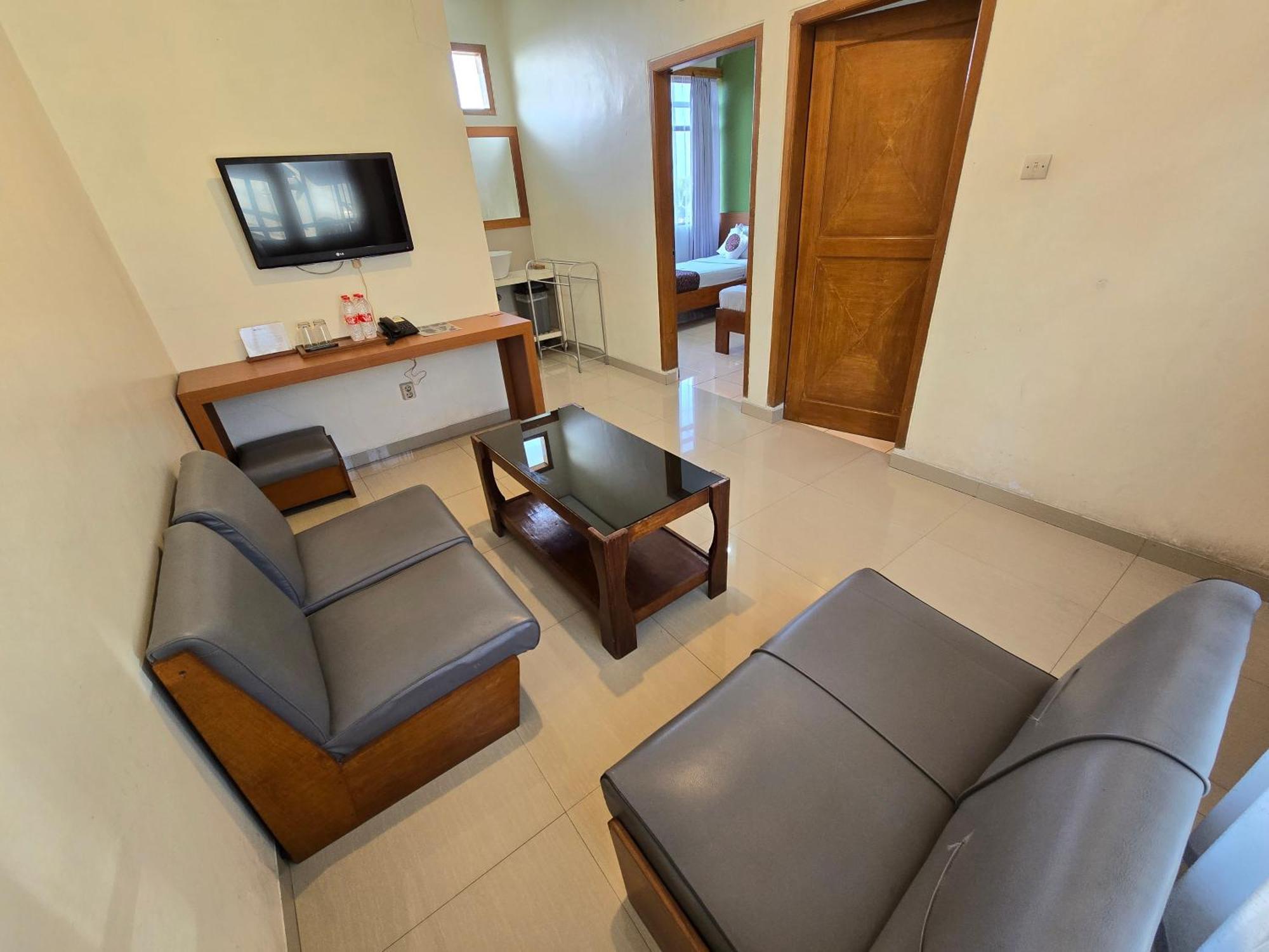 Kusma Hotel Bandungan Semarang Exteriör bild