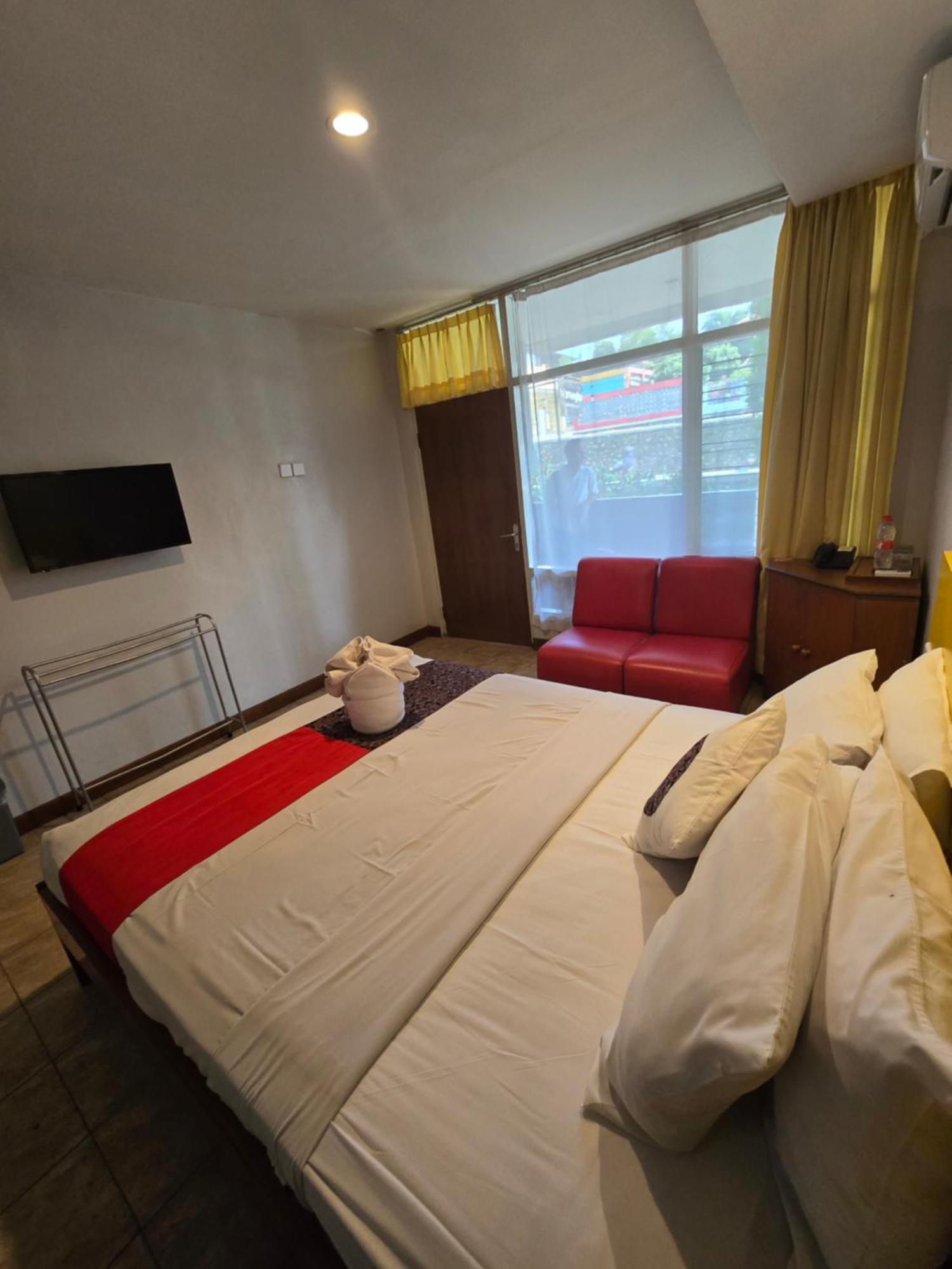 Kusma Hotel Bandungan Semarang Exteriör bild